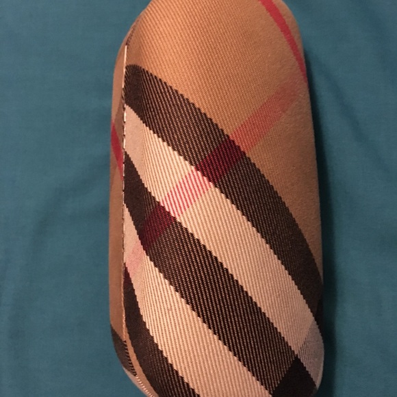 Burberry Blackout Sunglasses - Picture 6 of 6